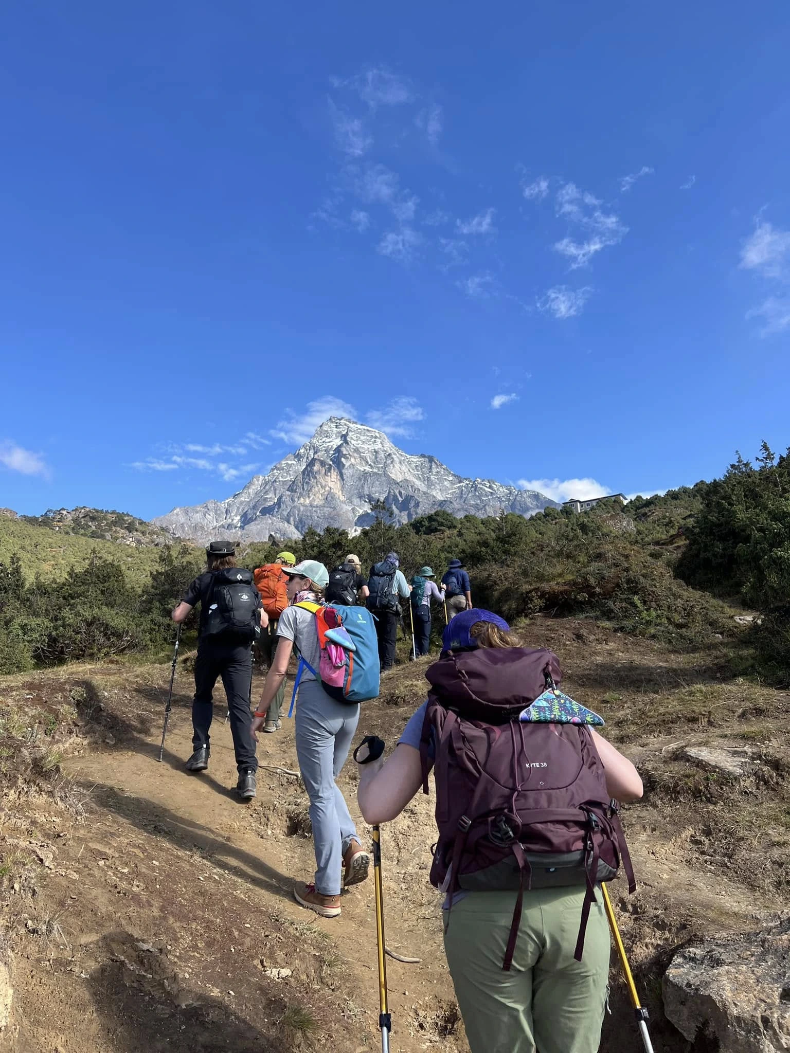 Trekkers hiking to Acclimitize - best time for everest base camp trek