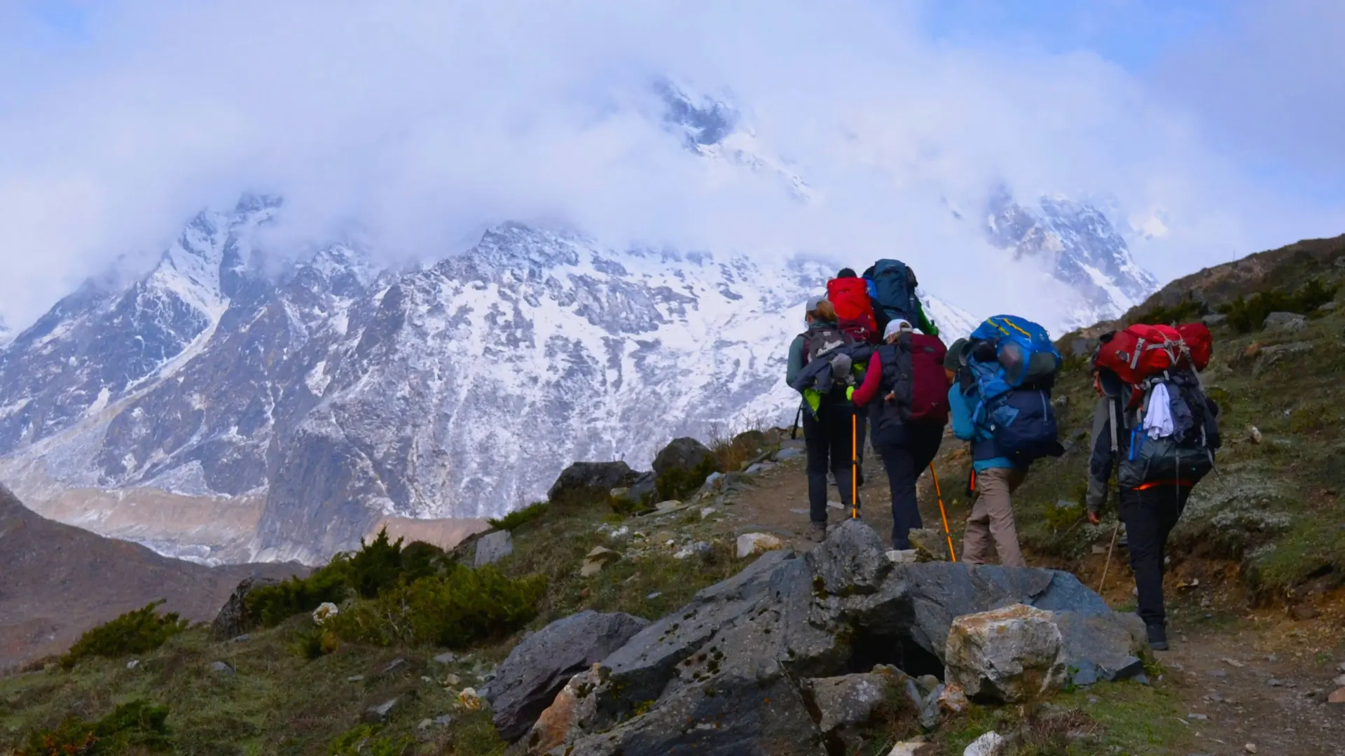 guided-luxury-trekking-nepal (1)